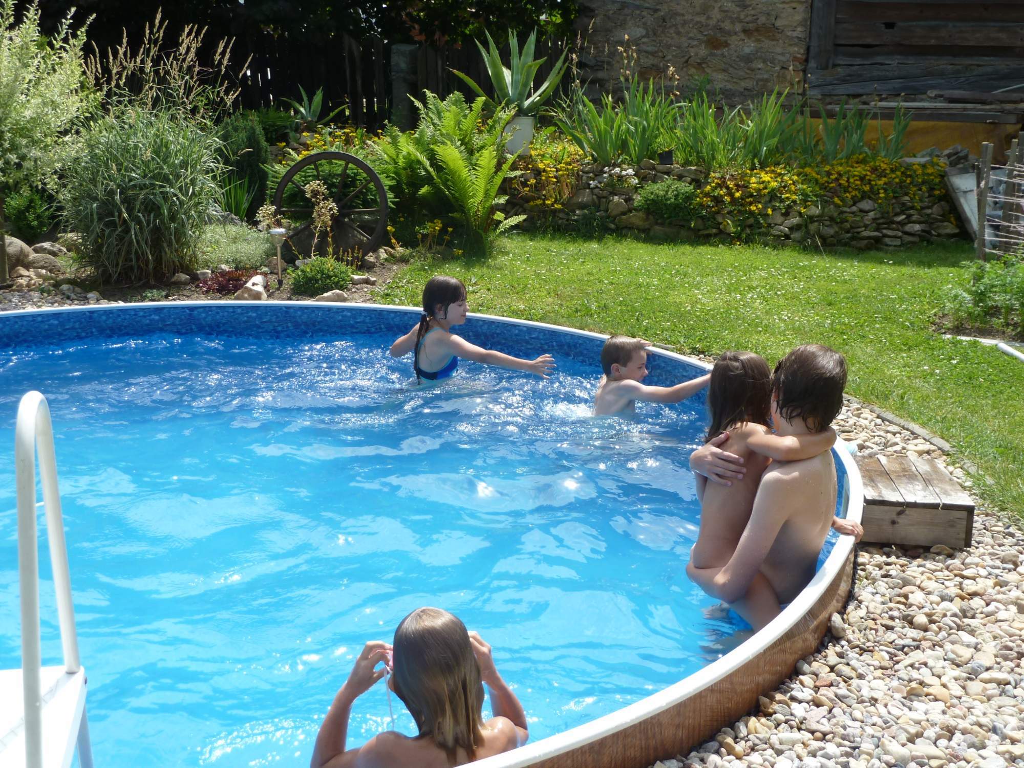 rajce.idnes.cz bath 2022 Fam little naked