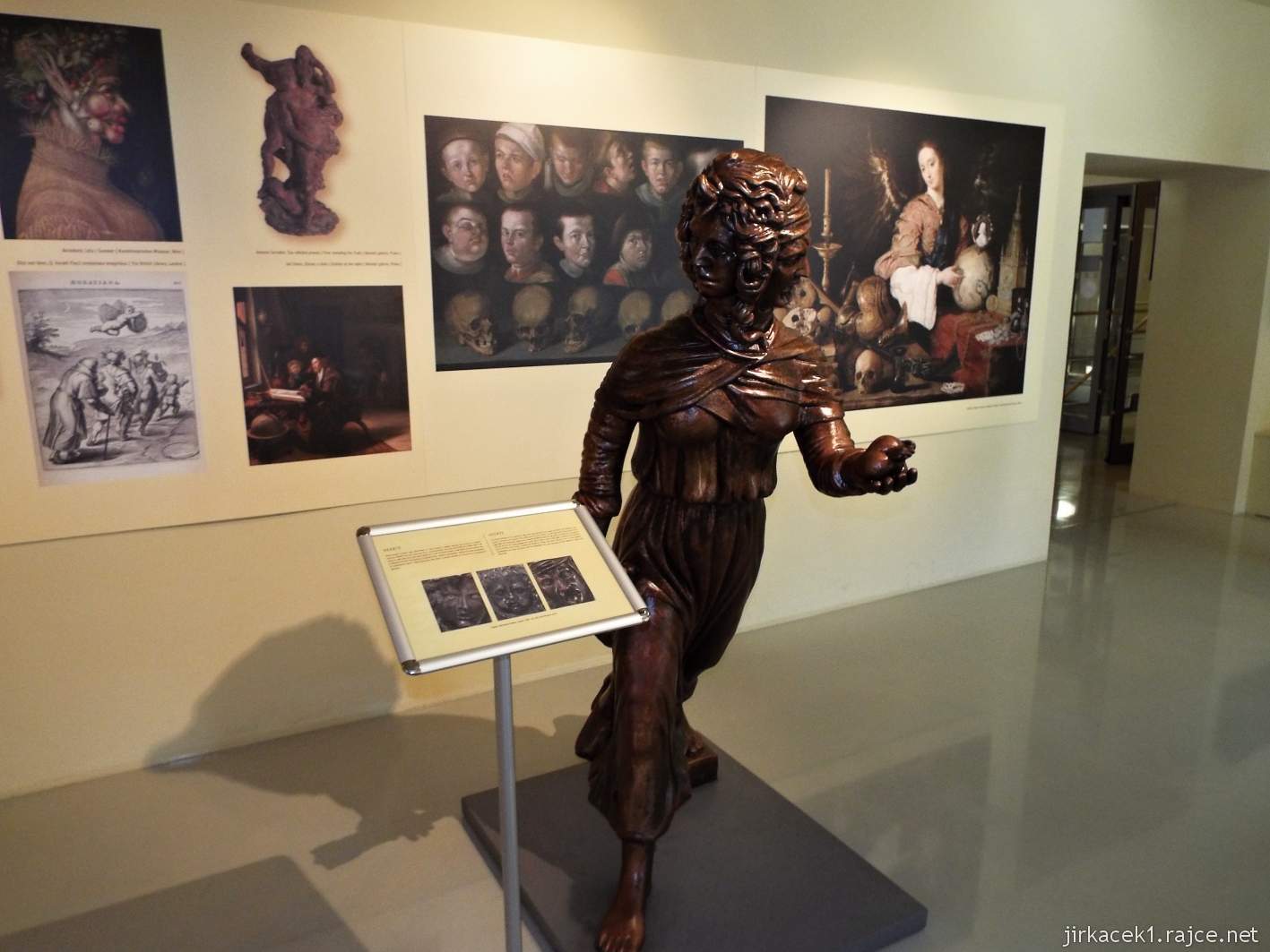 Šternberk - Expozice času 42 - Čas ve výtvarném umění a v hudbě