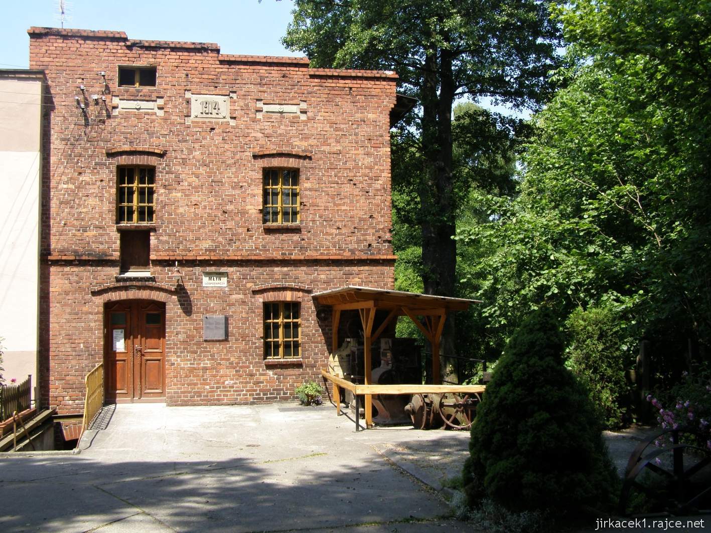 Tworków - Pawlikův mlýn (Zabytkowy mlyn w Tworkowie) - budova mlýna