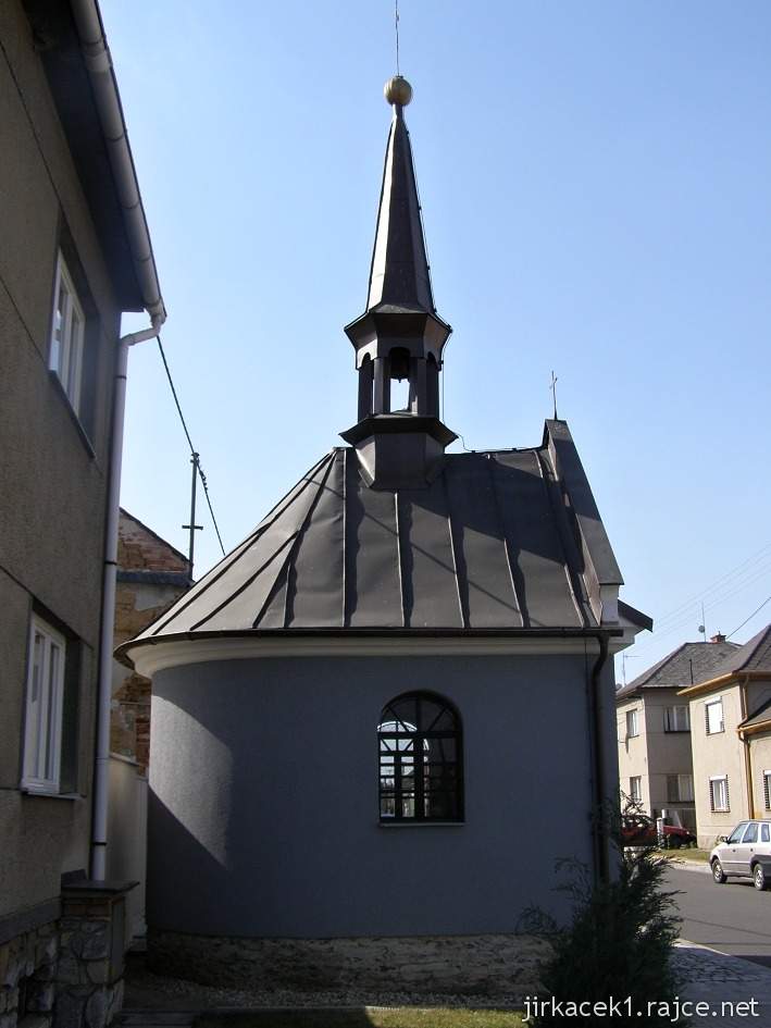 Náklo - kaple sv. Floriána se zvonicí