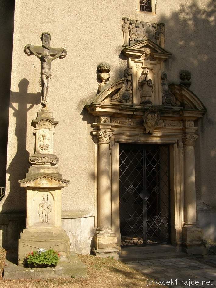 Náklo - Kostel sv. Jiří - vchod