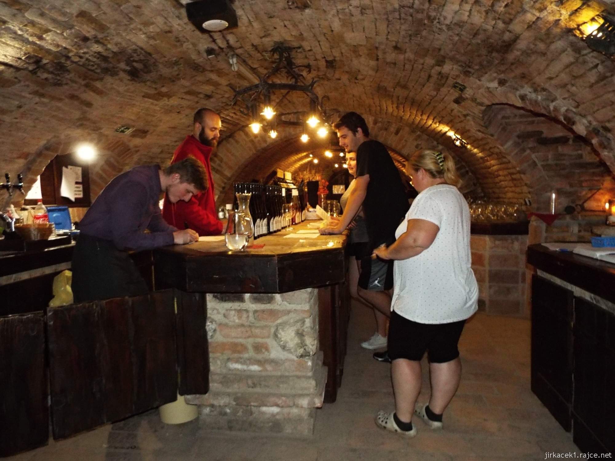 Valtické podzemí 44 - zpátky ve Sklepu hlavního města vína