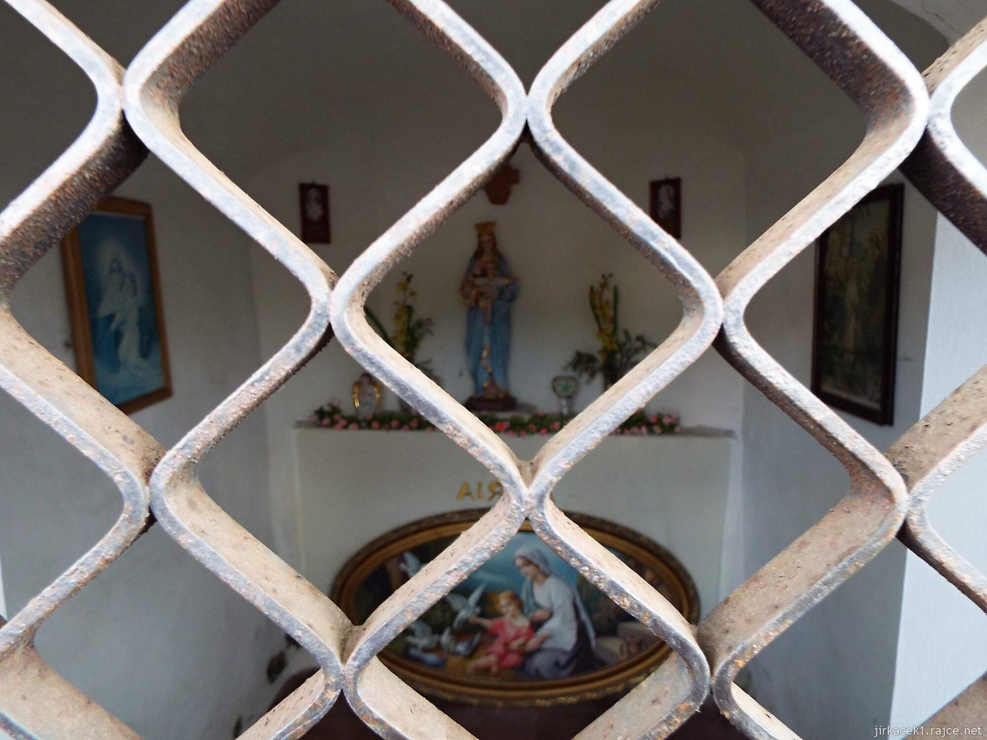 19 - Letovice - kaplička pod vodojemem 07