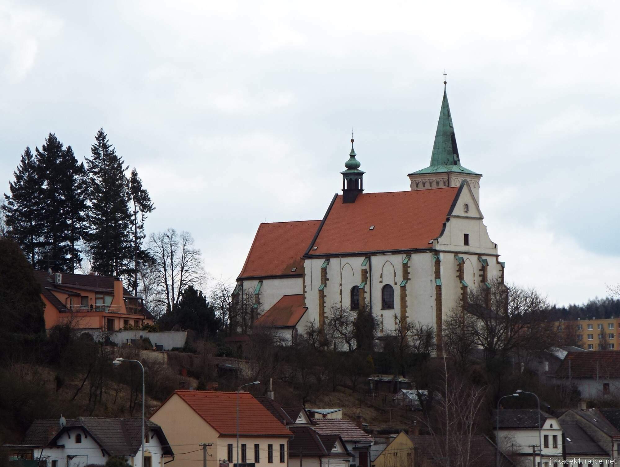 17 - Letovice - Kostel sv. Prokopa 24 - pohled z dálky