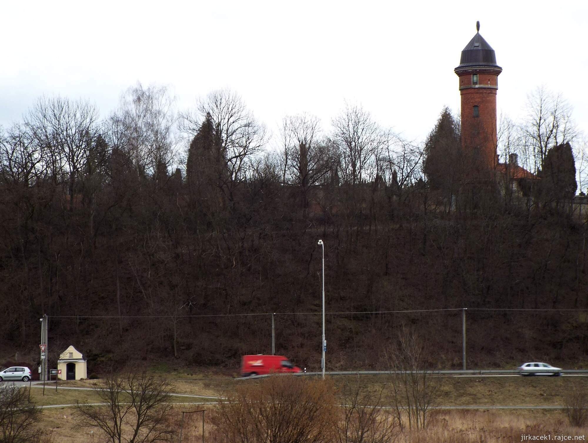 18 - Letovice - Vodárenská věž 14 - pohled z dálky