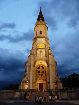 03 večerní bazilika v Annecy